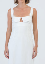 Carregar imagem no visualizador da galeria, Vestido Francesca Off-White
